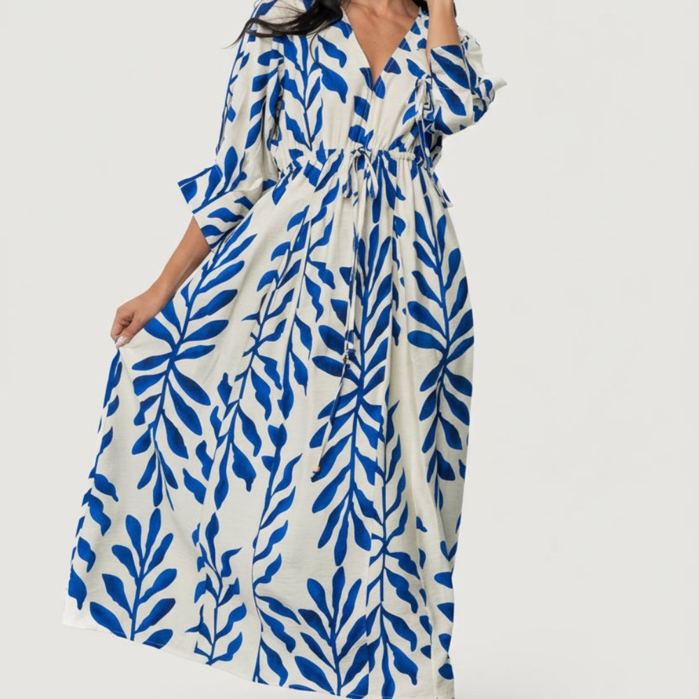 Baltic Born Málaga Midi Dress | Cobalt Print Size LL - Picture 2 of 5